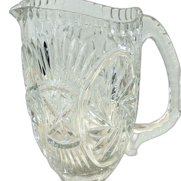 Vintage Cut Crystal Water Pitcher. Excellent Condition - Picture 7 of 12